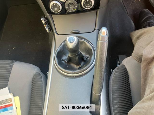 Mazda RX-8 2005-03 2102088-19