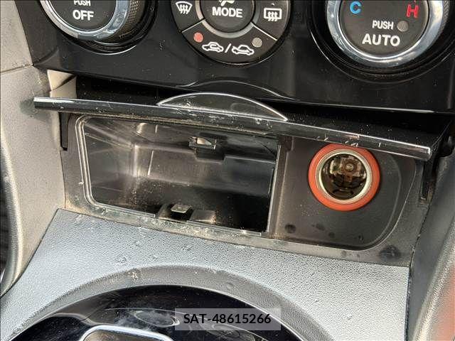 Mazda RX-8 2011-05 6717215-16