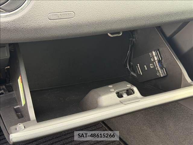 Mazda RX-8 2011-05 6717215-26