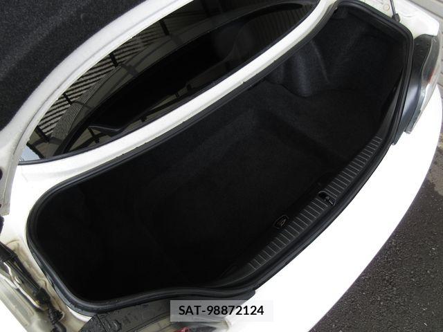 Mazda RX-8 2012-09 6912306-10