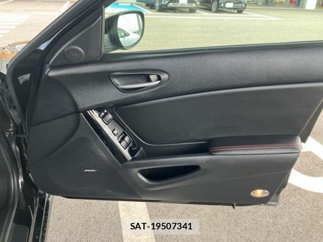 Mazda RX-8 2012-04 7879265-15