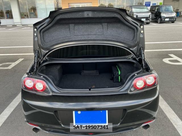 Mazda RX-8 2012-04 7879265-7
