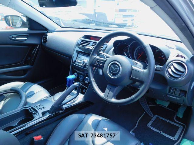 Mazda RX-8 2012-08 8075445-3