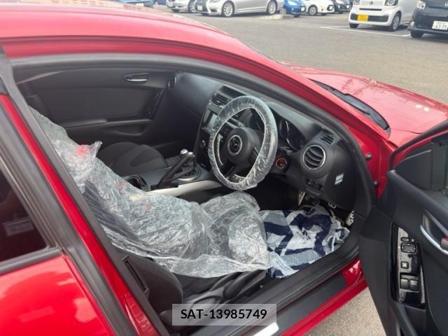 Mazda RX-8 2008-03 8337732-11