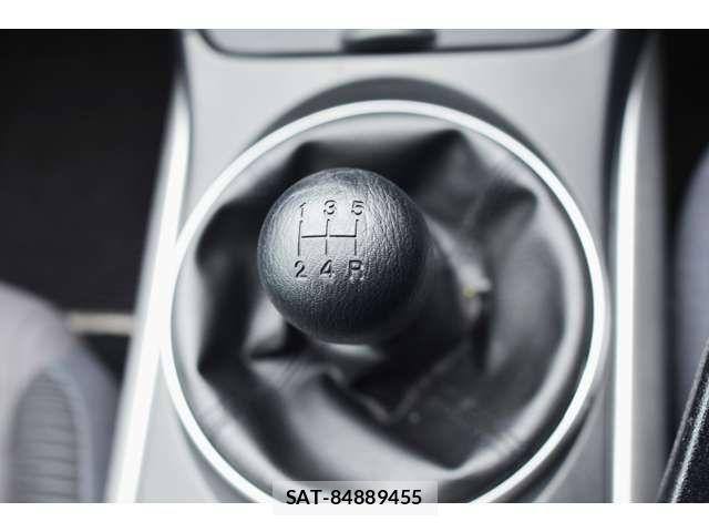 Mazda RX-8 2003-05 8666863-17