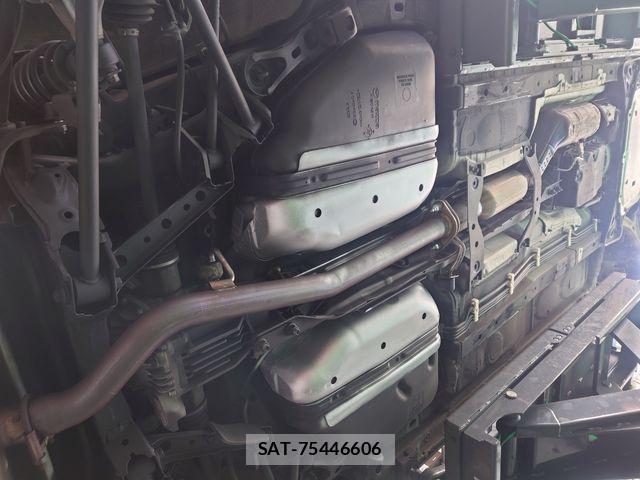 Mazda RX-8 2011-08 8666862-21