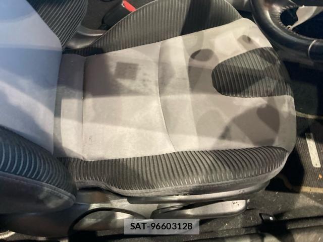 Mazda RX-8 2003-12 8661392-12