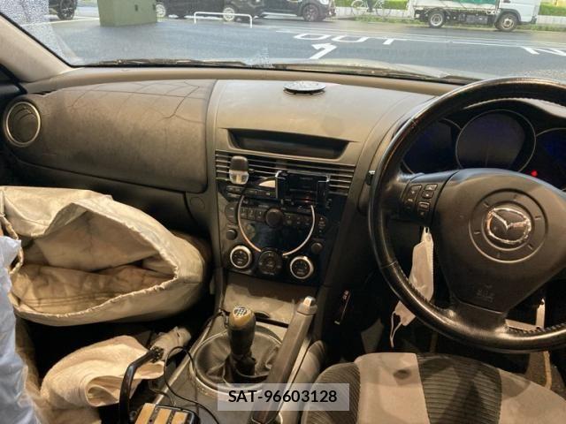 Mazda RX-8 2003-12 8661392-13