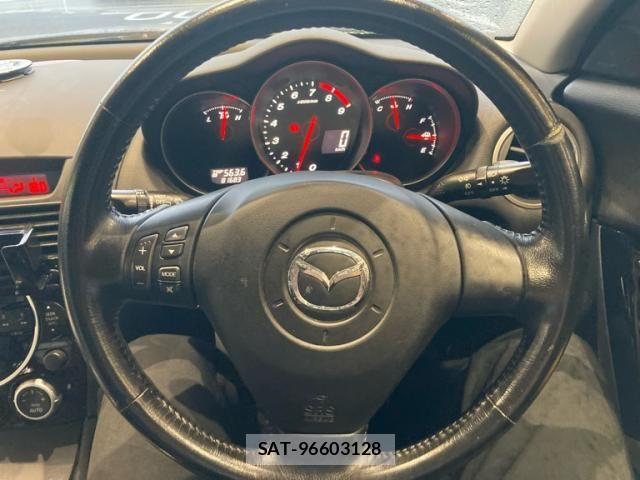 Mazda RX-8 2003-12 8661392-16