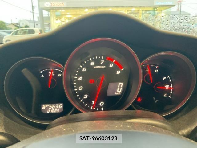 Mazda RX-8 2003-12 8661392-20