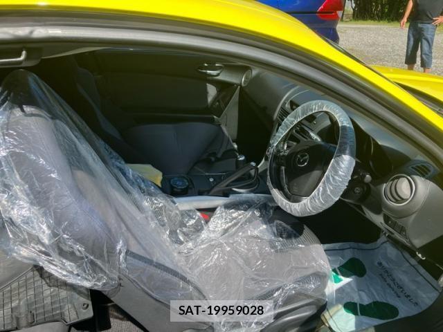 Mazda RX-8 2003-10 8831422-13