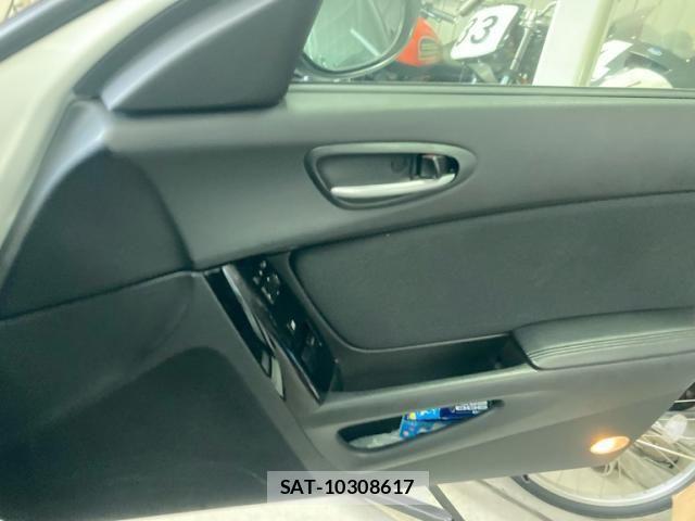 Mazda RX-8 2011-03 8872006-12