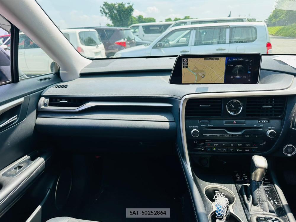 Lexus RX 2017-05 7498764-16