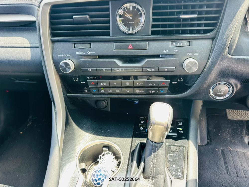 Lexus RX 2017-05 7498764-18