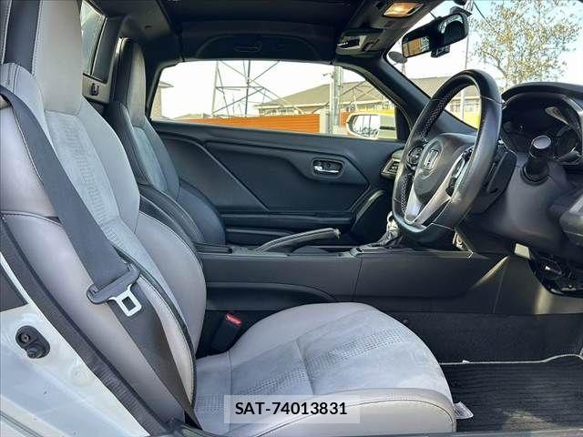 Honda S660 2015-04 4601084-15