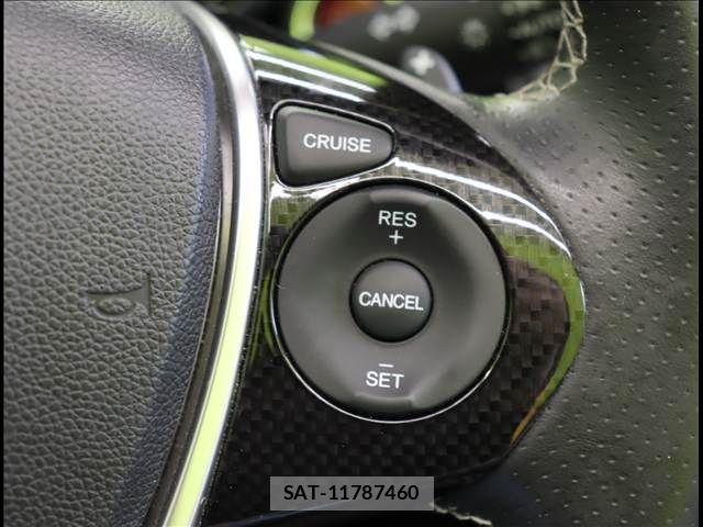 Honda S660 2018-12 6135640-11