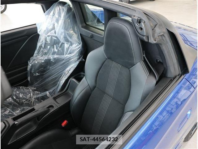 Honda S660 2019-01 6677880-14