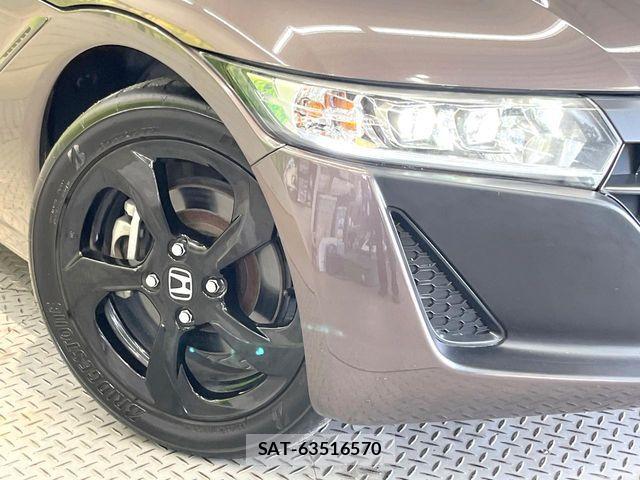 Honda S660 2017-12 6677881-11