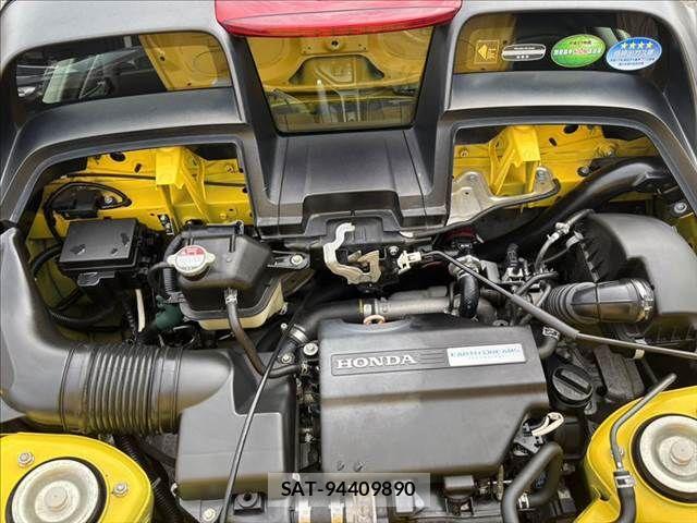 Honda S660 2015-09 6677879-27