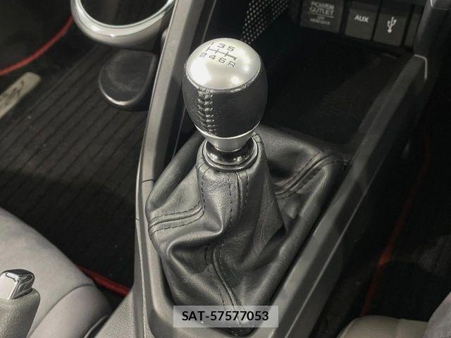 Honda S660 2015-12 6817058-2