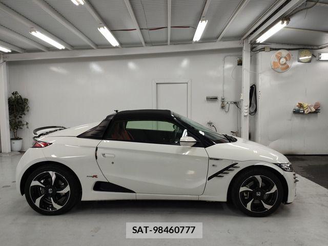 Honda S660 2017-07 7021475-14