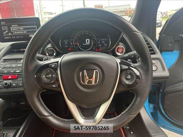 Honda S660 2016-03 7329916-12