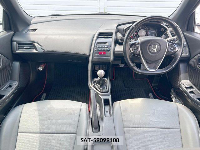 Honda S660 2017-07 7457511-1