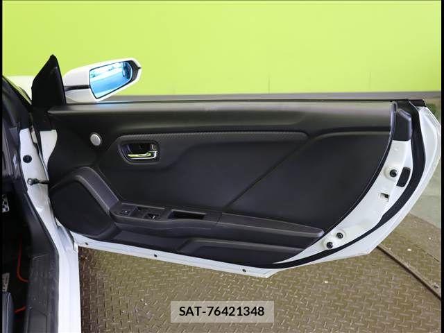 Honda S660 2015-04 7562776-17