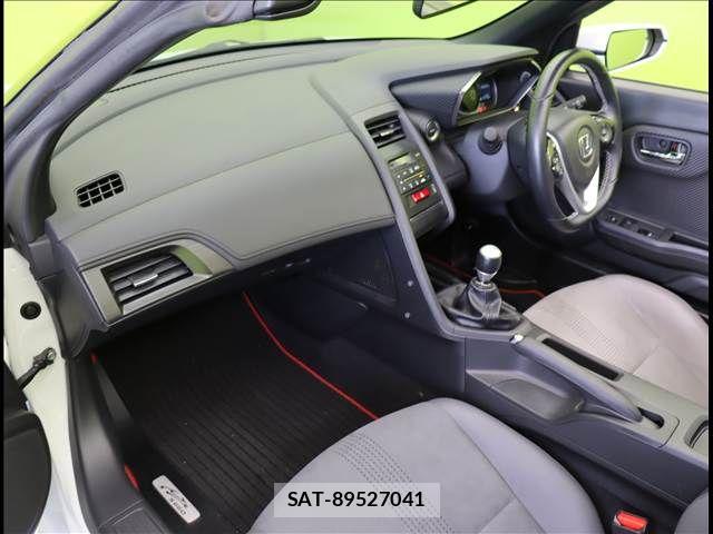 Honda S660 2015-07 7562775-19