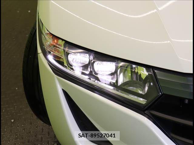 Honda S660 2015-07 7562775-21