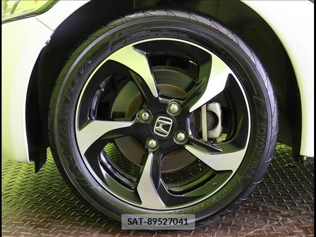 Honda S660 2015-07 7562775-27