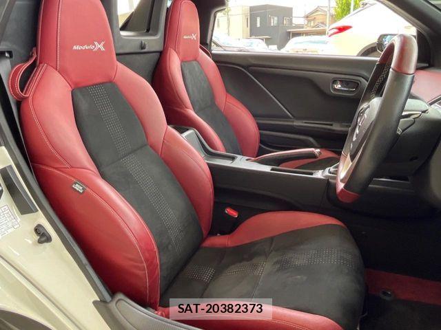 Honda S660 2018-08 7619749-11
