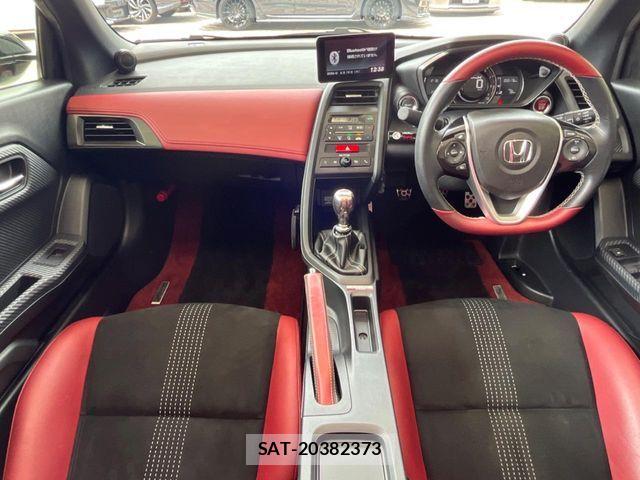 Honda S660 2018-08 7619749-1