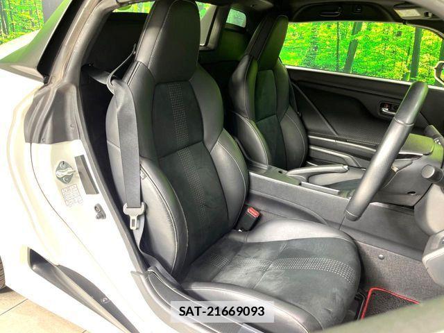 Honda S660 2018-05 7728222-7