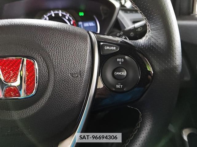 Honda S660 2016-07 7788899-13
