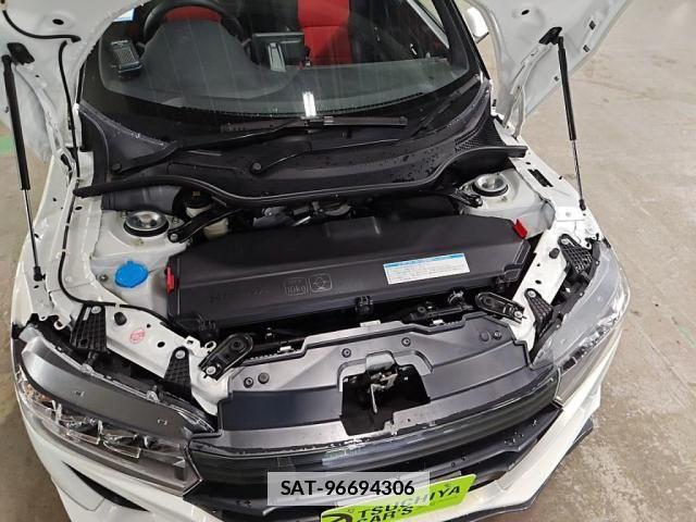 Honda S660 2016-07 7788899-24