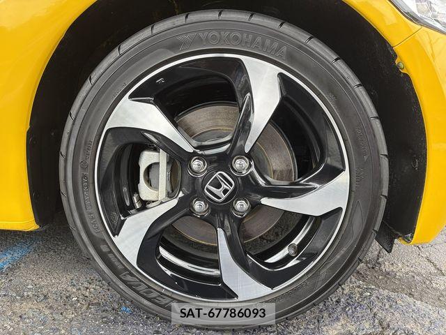 Honda S660 2016-12 7879270-23
