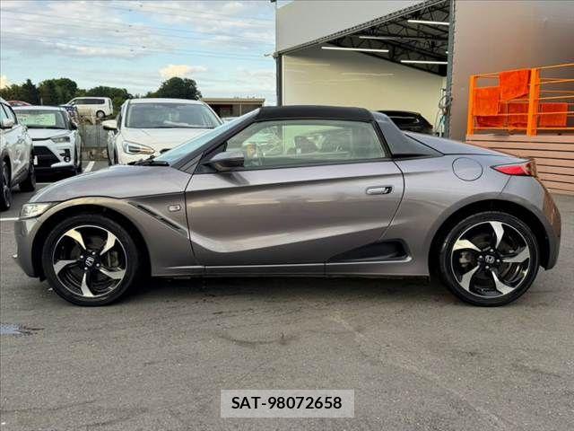 Honda S660 2016-01 7879271-10