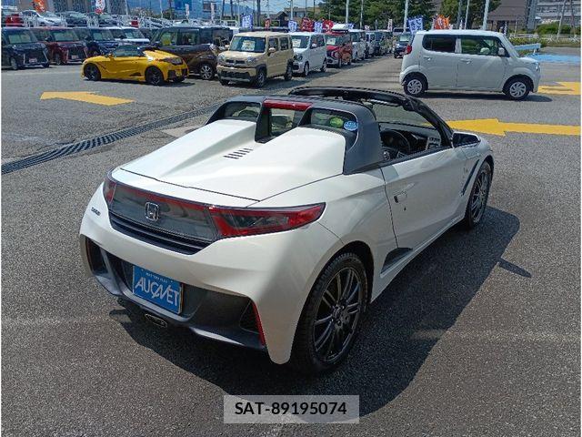 Honda S660 2016-07 7963651-1