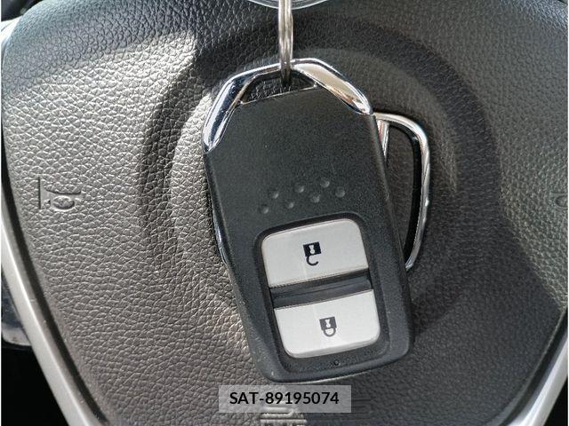 Honda S660 2016-07 7963651-23