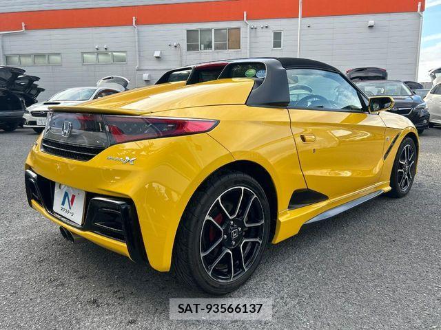 Honda S660 2015-04 8038073-16