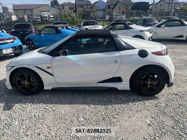 Honda S660 2017-11 8075451-14