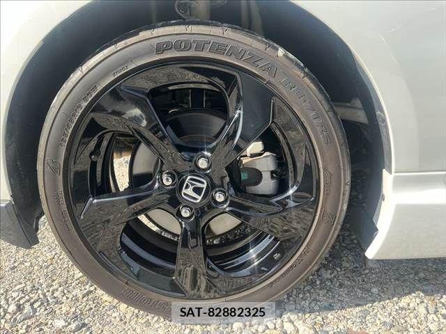 Honda S660 2017-11 8075451-20