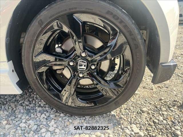 Honda S660 2017-11 8075451-21