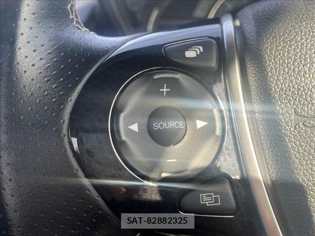 Honda S660 2017-11 8075451-28
