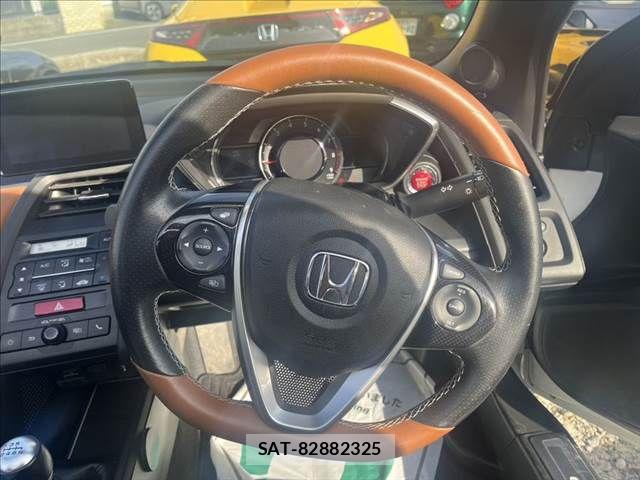 Honda S660 2017-11 8075451-5