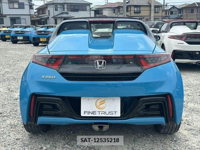 Honda S660 2016-10 8337740-13