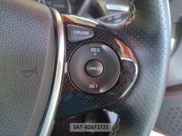 Honda S660 2016-11 8368539-17