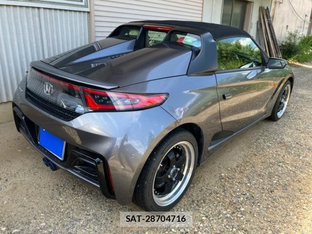 Honda S660 2018-06 8372153-3