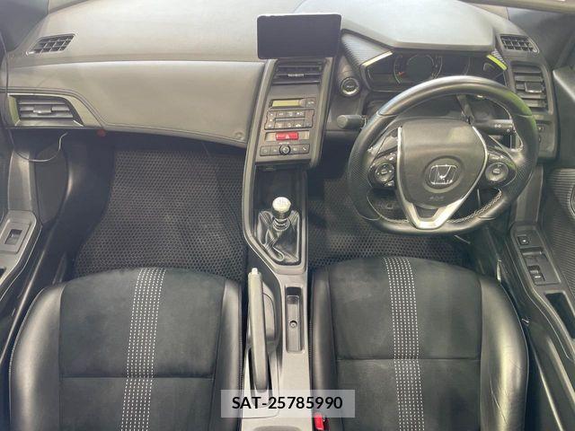 Honda S660 2016-07 8458356-1